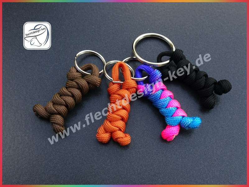 Anhänger mit Schlüsselring Knochen aus Paracord geflochten