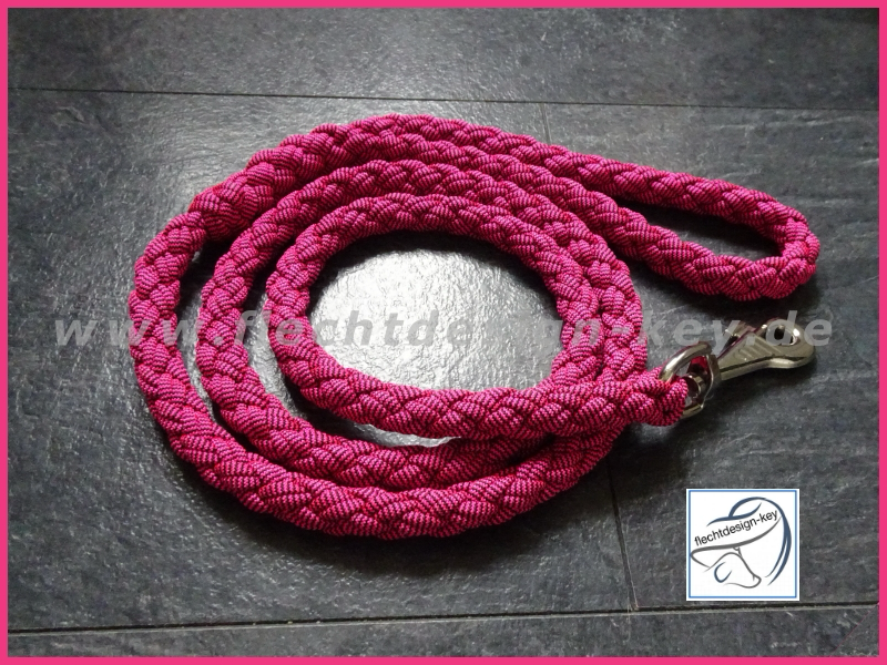 Paracord Hundeleine mit fester Handschlaufe