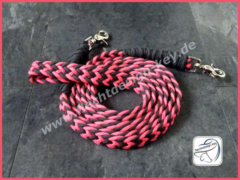 Flach geflochtene Zügel geschlossen aus Paracord