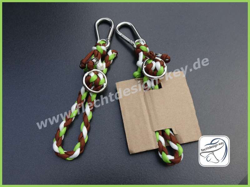 Plakettenhalter aus Paracord, Reitmarkenbefestigung