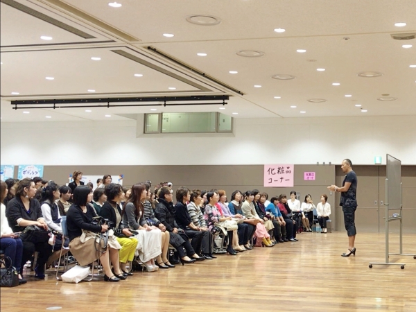パンプスやハイヒールの歩き方の姿勢やウォーキングポイント 健康ダイエットは美姿勢と歩き方のウォーキングレッスン パンプスやハイヒールの歩き方の姿勢やウォーキングポイント 健康ダイエットは美姿勢と歩き方のウォーキングレッスン