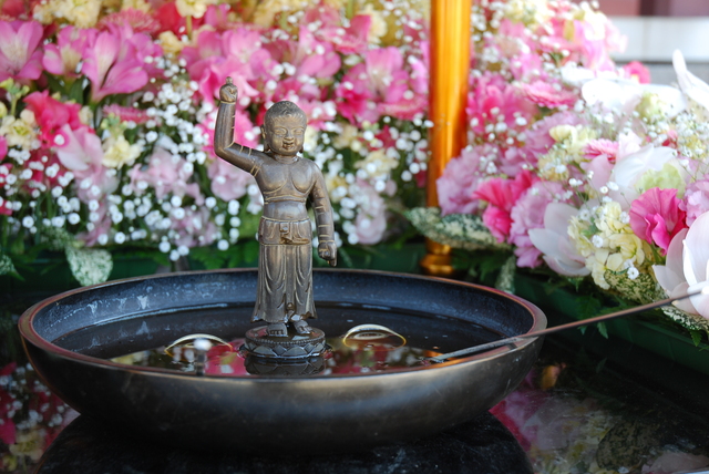 4月8日「花祭り」とは