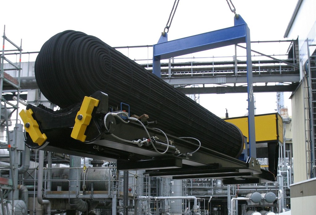Kranhängendes Bündelziehgerät - Aerial Tube Bundle Extractor