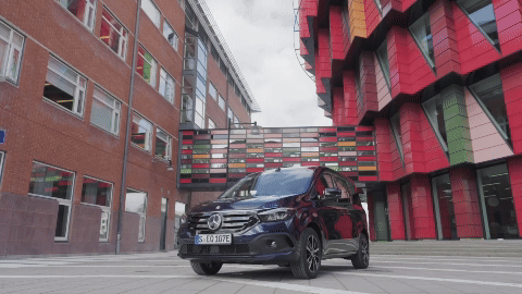 Mercedes-Benz Online-Spot EQT