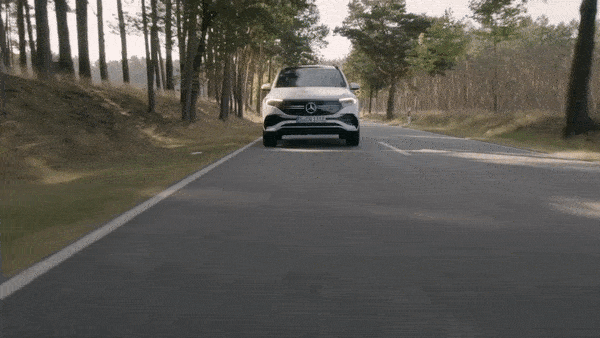 Mercedes-Benz Online-Spot EQB SUV