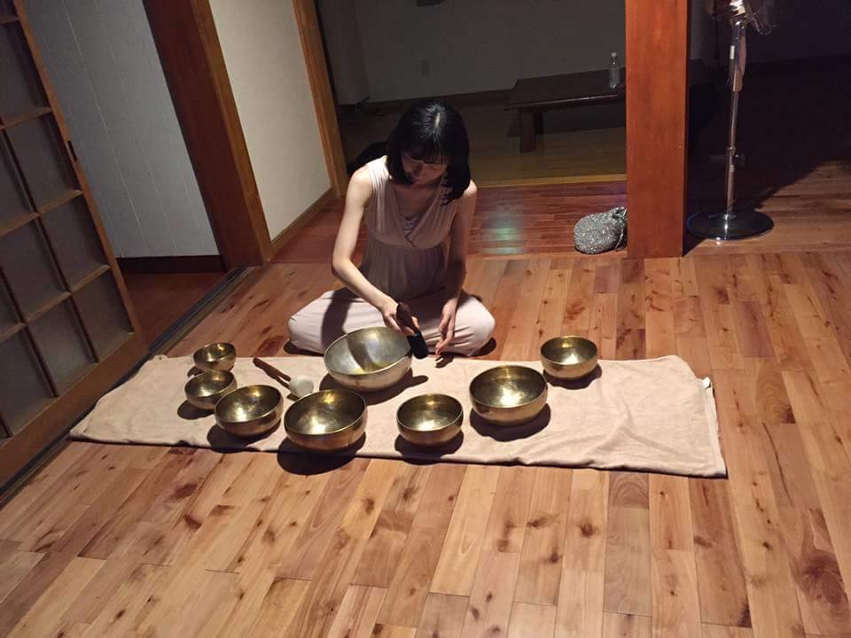 4月のシンギングボウル瞑想会スケジュール 京成千葉中央駅徒歩1分千葉市ヨガスタジオYoga Shanti Chiba