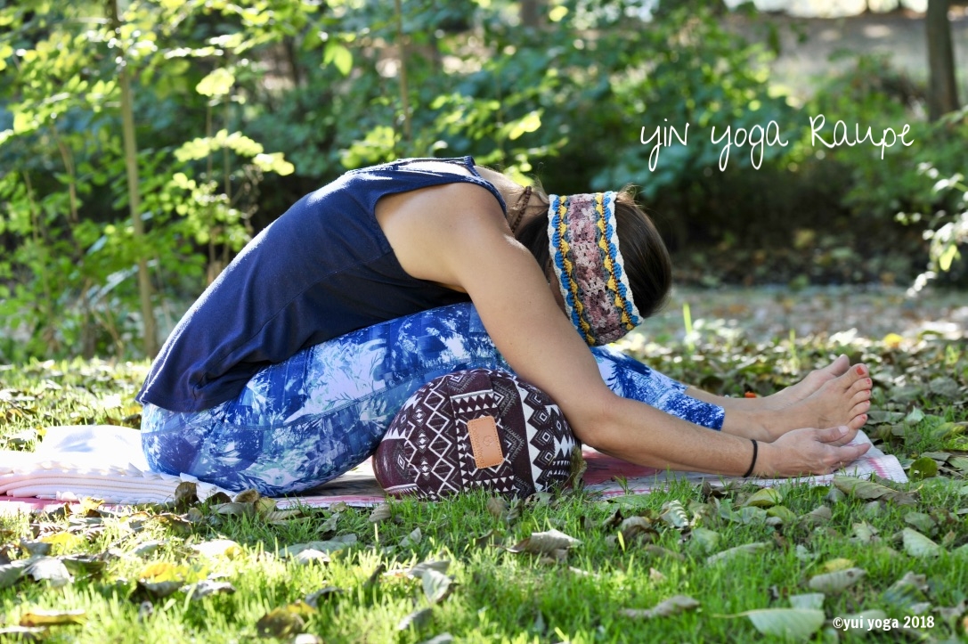 Yin Yoga Position: Raupe