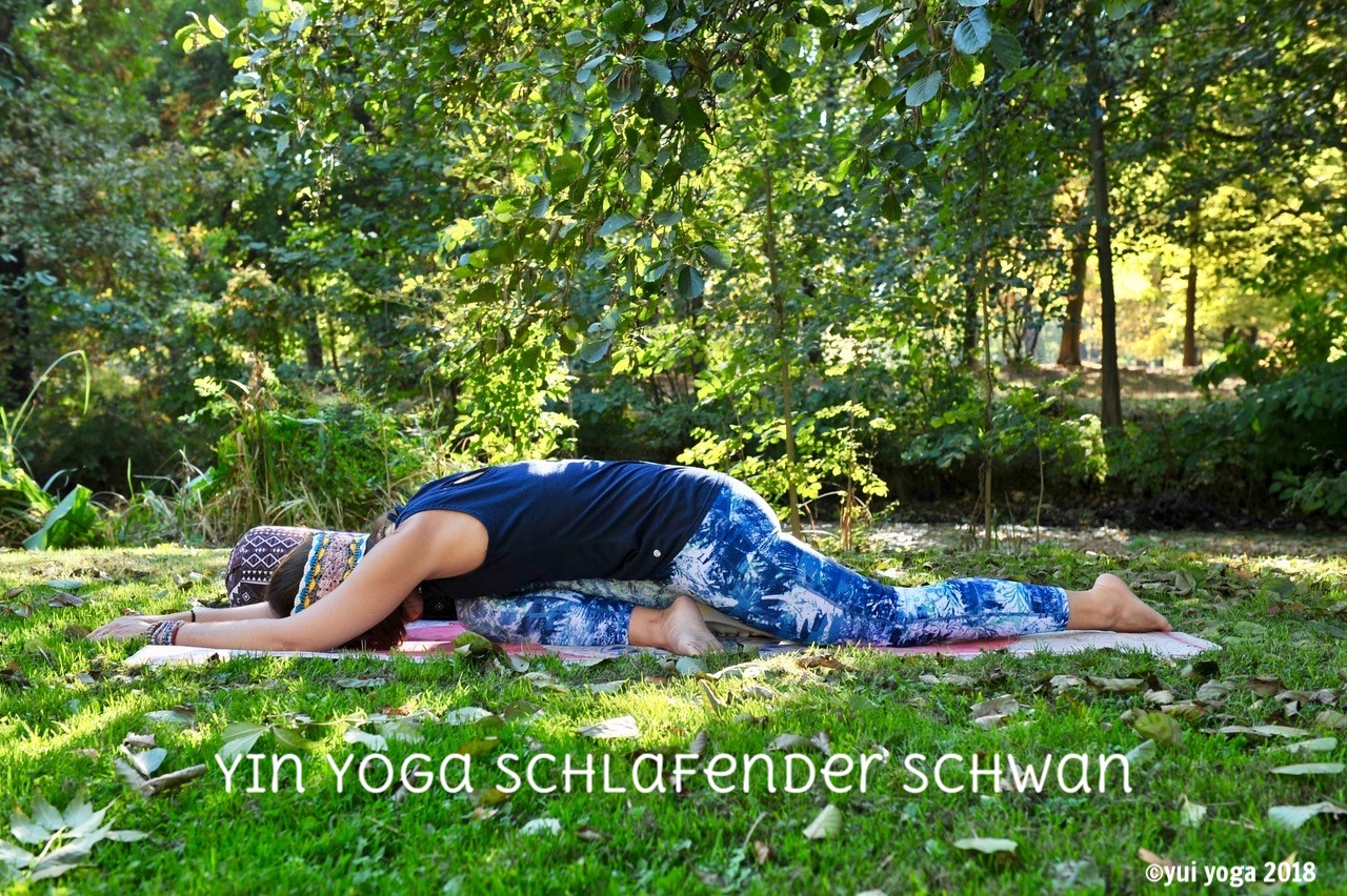 Yin Yoga Position: Schlafender Schwan