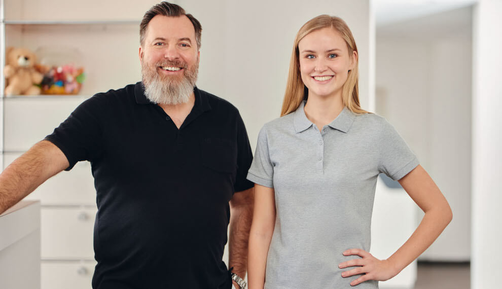Der Zahnarzt Dr. Thomas Seltmann und die Zahnärztin Dr. Andrea Meyer