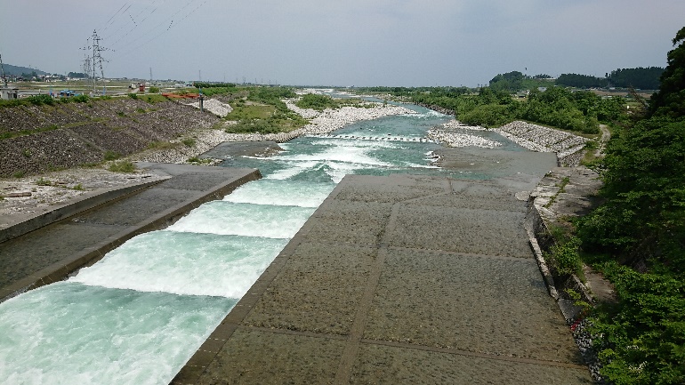 黒部川の堰堤魚道?付近・これら禁漁区もありますので、要確認して釣行して下さい。