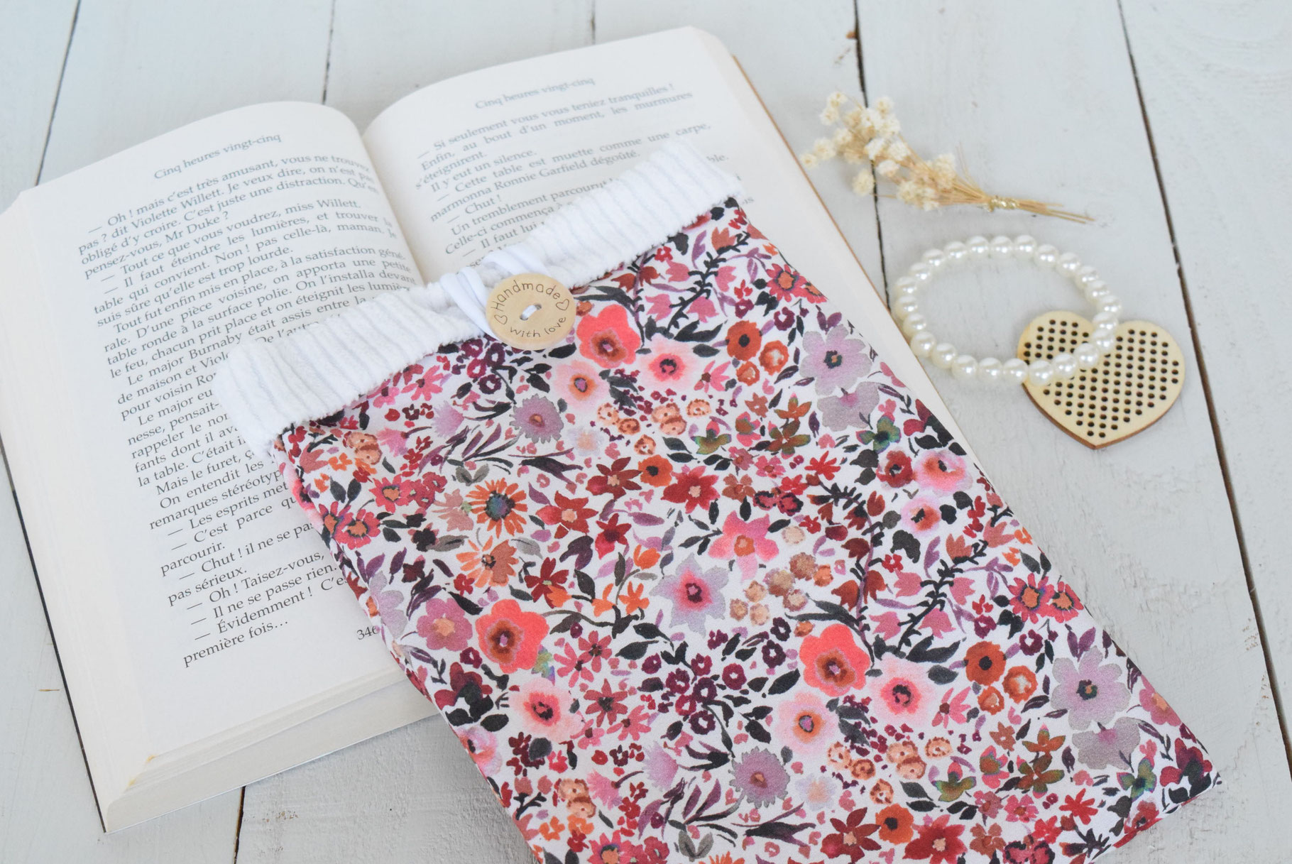 Housse pour livre de poche ou liseuse