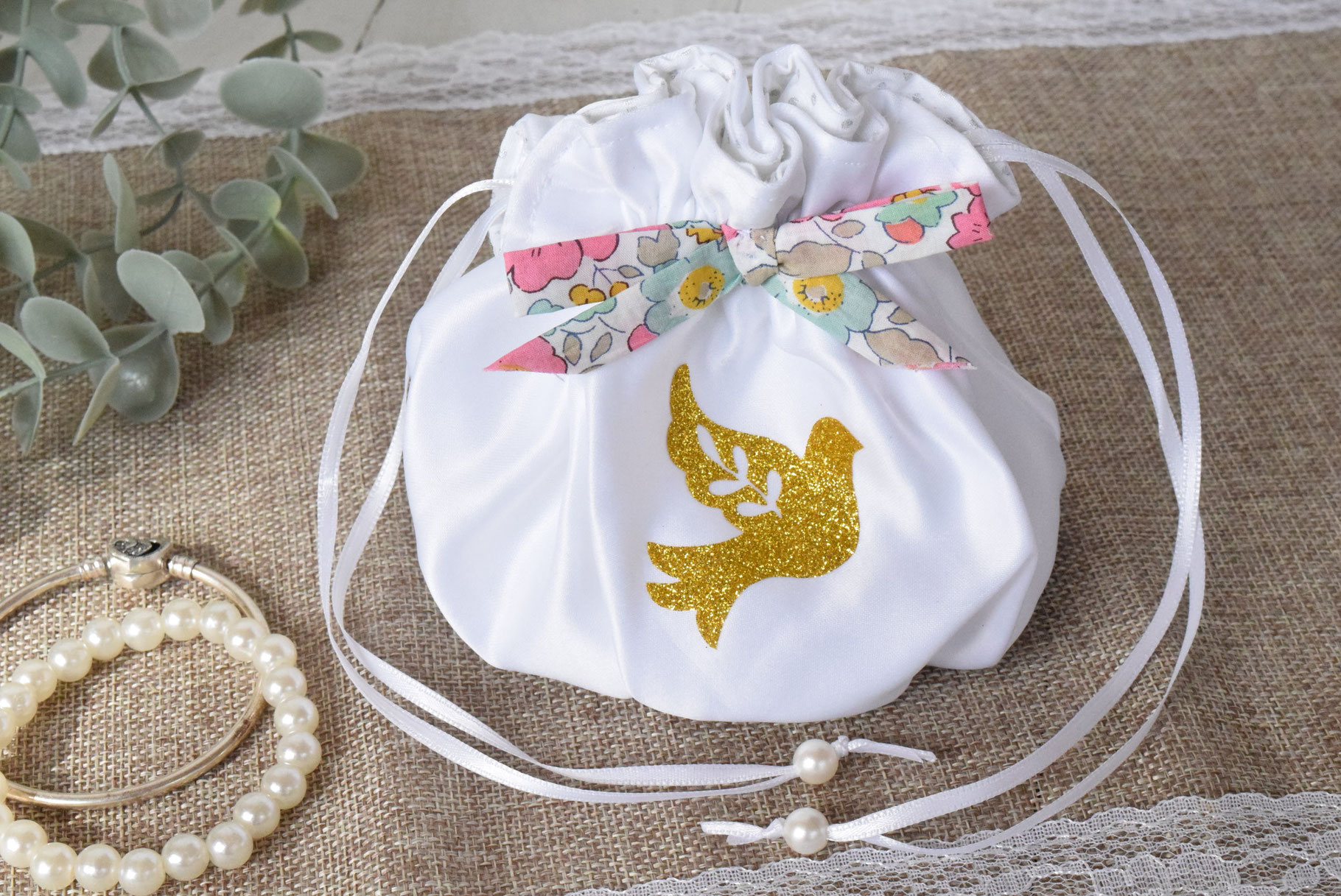 Aumônière sac bourse communion mariage Colombe doré et Noeud Liberty Cupcake