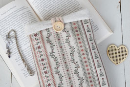 housse pochette pour livre de poche fait main à Toulouse