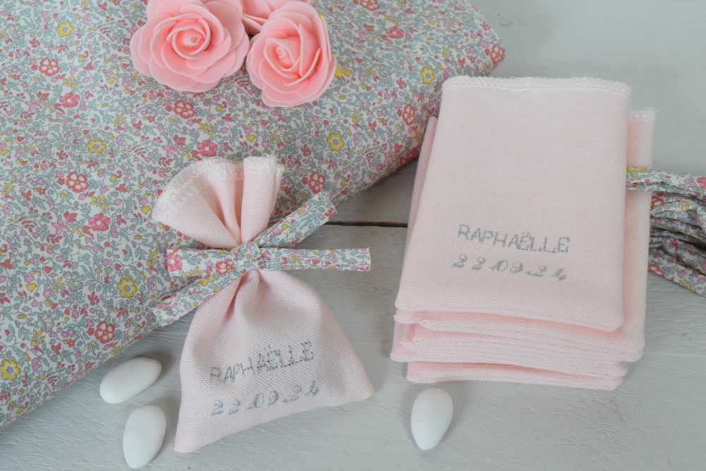 olis Ballotins dragées pour offrir aux invités lors d'un baptême, naissance, communion