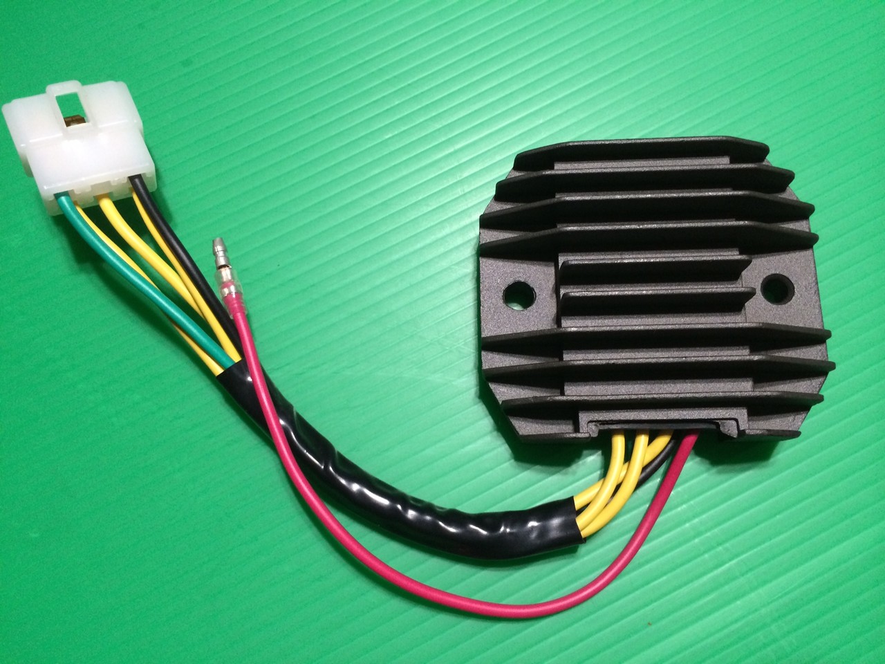 激安☆超特価 z250ＦＴ純正レギュレーター ienomat.com.br