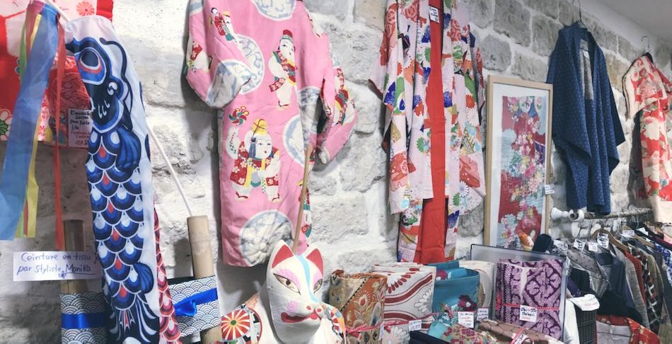 Yodoya, kimonos et objets