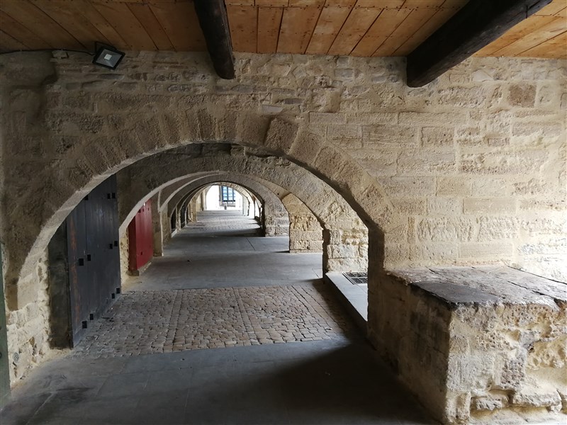 Arcades de la place aux herbes