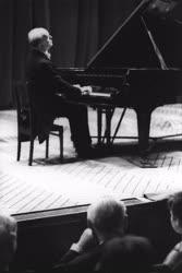 15). 17/07/1965 Будапешт, театр им.Эркеля