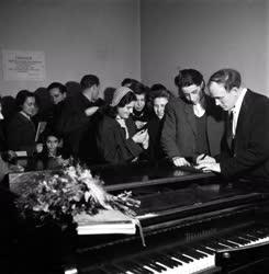 05) 10/03/1954 _Будапешт