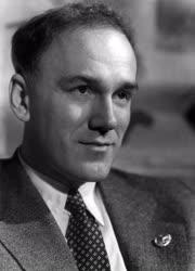 08) 10/03/1954 _Будапешт
