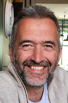constellateur homme en france, facilitateur et coach en constellations familiales et approches thérapeutiques (tantra, etc.)