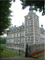 In Eijsden is het gelijknamige Kasteel Eijsden te vinden. Het in 1636 gebouwde kasteel (in Maas-renaissancestijl) en haar tuinen zijn vrij toegankelijk.