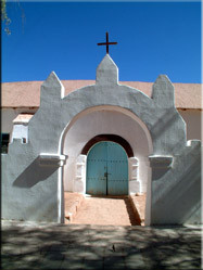 De koloniale kerk in San Pedro, één van de grootste en mooiste van het Grote Noorden. De kerk is werkelijk een plaatje en dateert uit 1745.