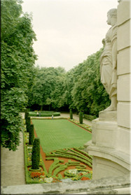 Eén blik in het park van Echternach. Een leuke stad met een aantal bezienswaardigheden die echt de moeite zijn. Een stadswandeling is een aanrader.