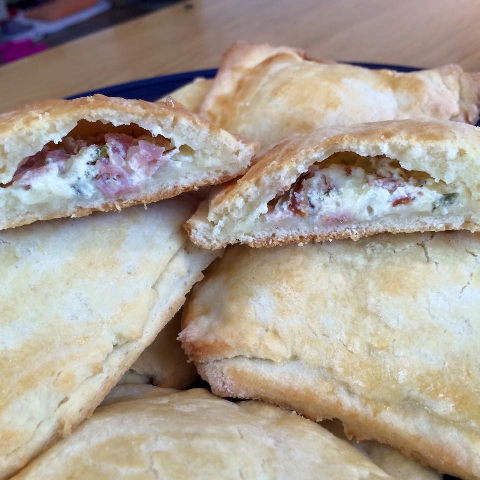 Gefüllte Teigtaschen - Backen macht GLÜCKlich - Stoibergut Salzburg