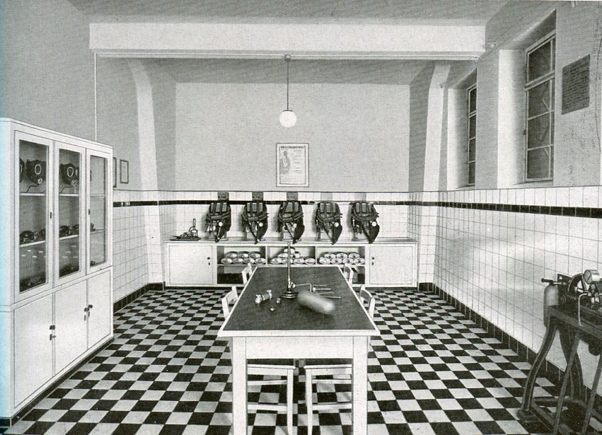 Geräteraum der Zeche Bonifacius in Essen   1937
