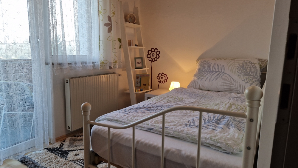 kleines Schlafzimmer für eine Person