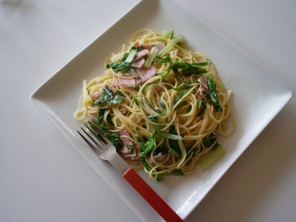 news設計室　事務所　今日の昼食　パスタ