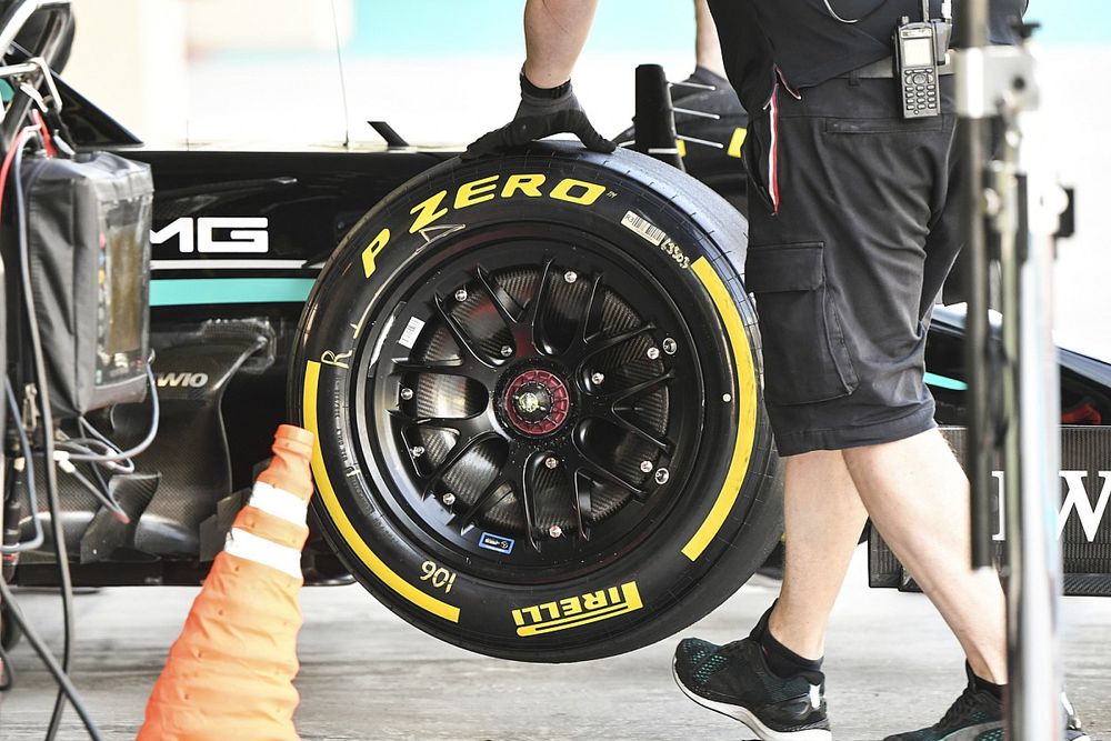 LE GOMME PIRELLI PER LA STAGIONE 2023 