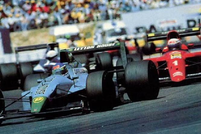 (Ivan Capelli davanti ad Alain Prost nel gp di Francia 1990. Fonte: FormulaPassion)