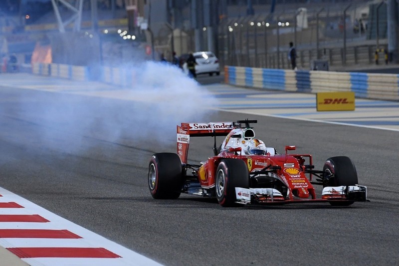 La SF16-H con la PU in fumo in Bahrein