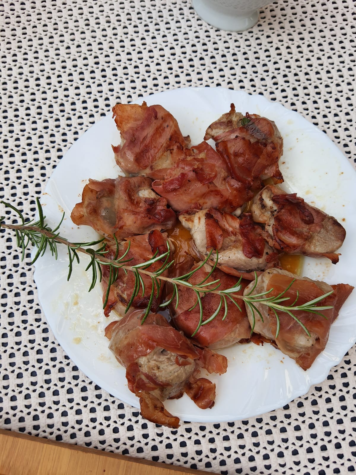 hausgeräuchertes Schweinefilet aufgeschnitten