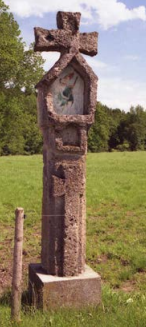 Mehr als 30 Jahre war der Fuß der Säule in einem Betonsockel eingegossen