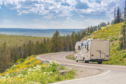 Camper Selbstbeteiligung preiswert versichern. Reiseversicherung für Mieter von Wohnmobil und Wohnwagen