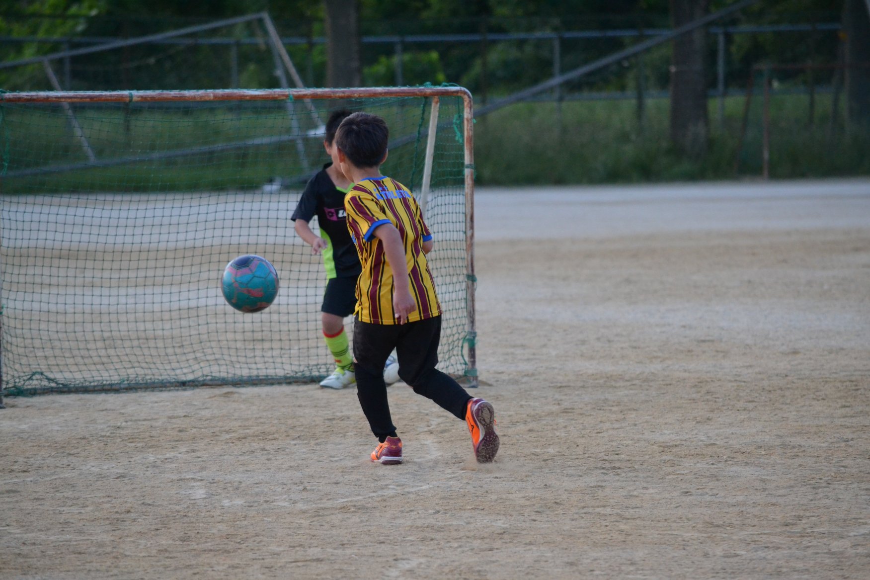 「アストーレ・キッズ☆サッカー」  　小学1年生 ～ 小学4年生