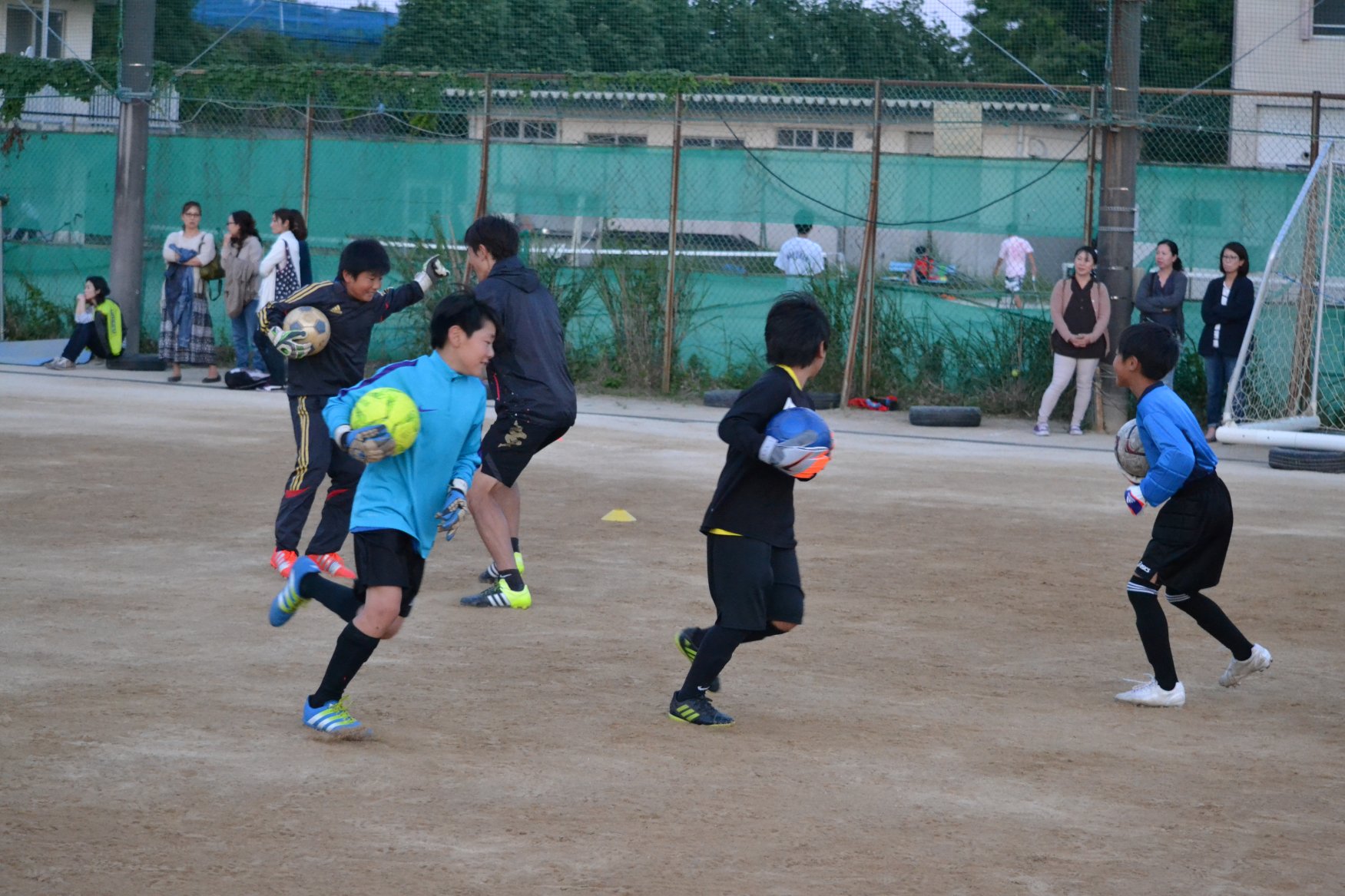 「GK ＆ストライカー練習会」   小学5年生 ～ 中学3年生