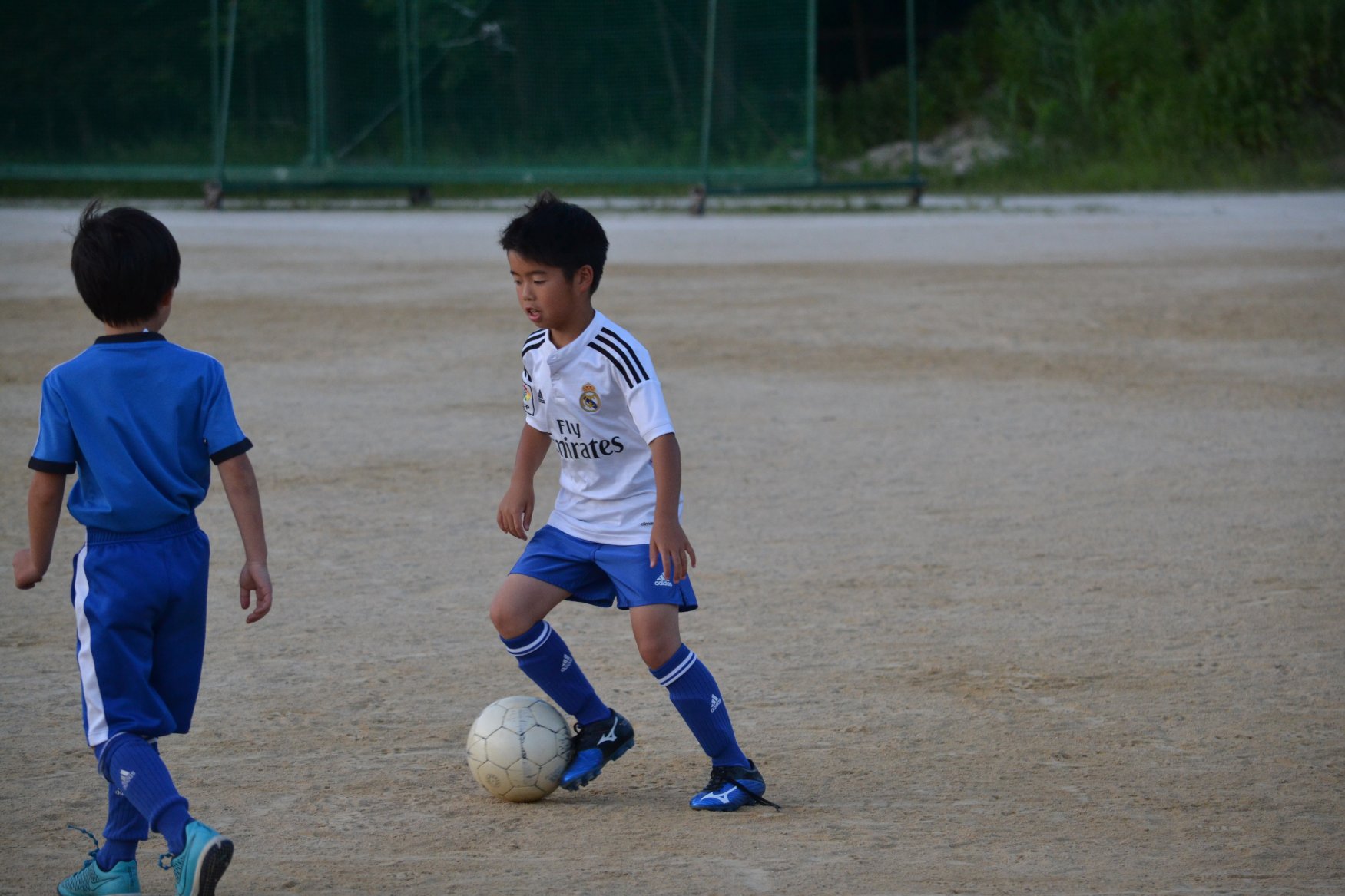 「アストーレ・キッズ☆サッカー」  　小学1年生 ～ 小学4年生