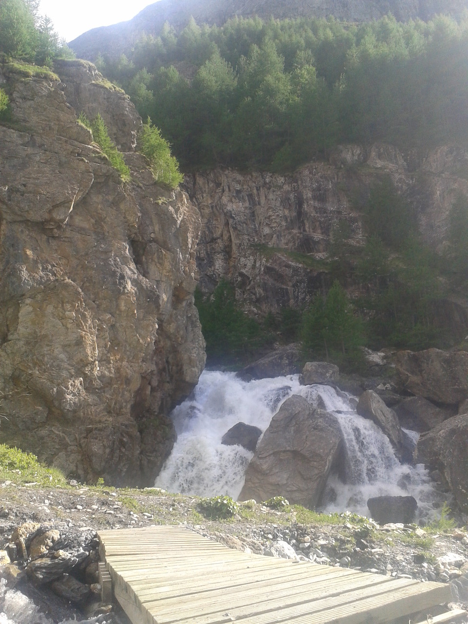 Cascade du Pas d'Anna Falque pour monter au refuge!