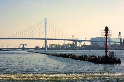 Stralsund Hafen und neue Brücke
