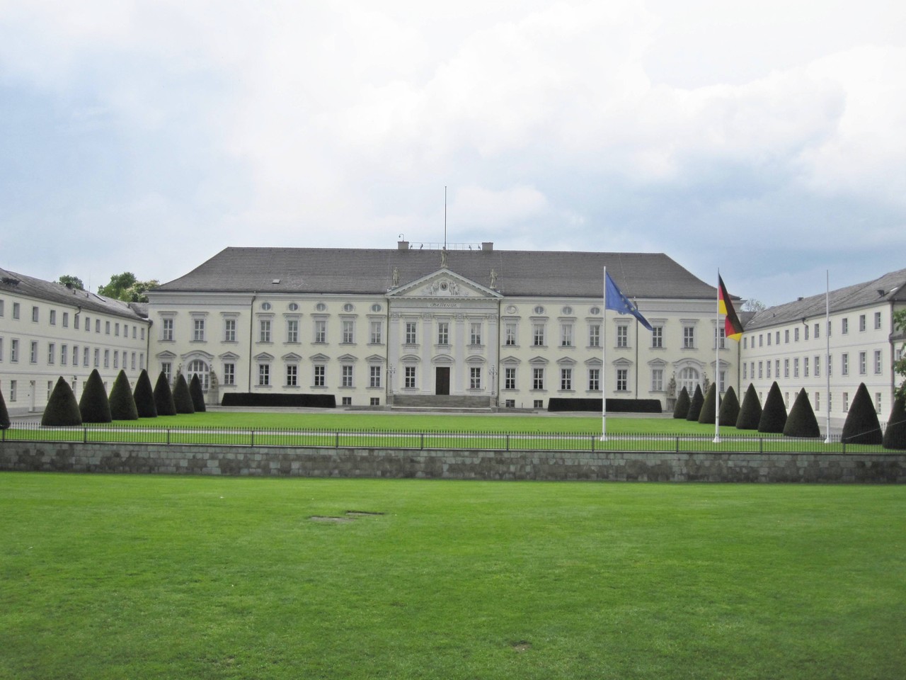 BERLIN, wo unser Präsident wohnt. Schloss Bellevue