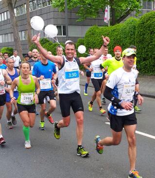 Als Hase beim Düsseldorf Marathon 2015.