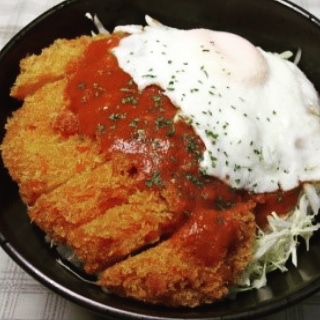 デミカツ丼