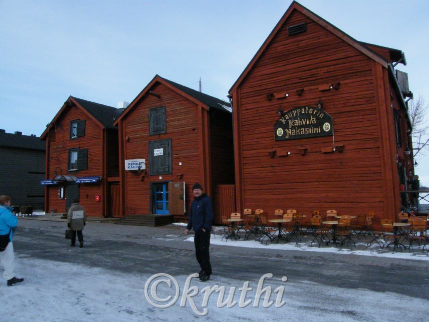 Alte Speicher im Hafen von Oulu
