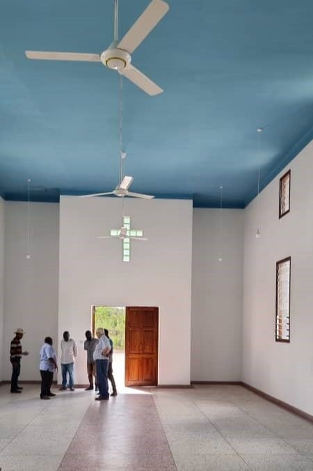 Baustelle der Kirche in Kisegese.