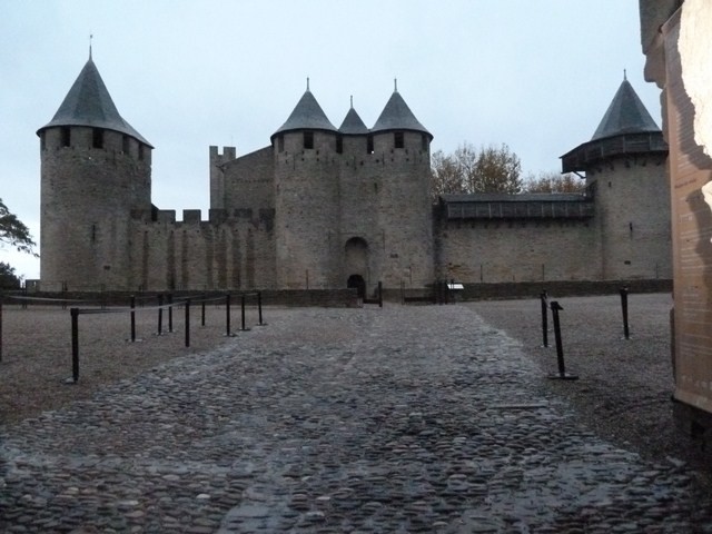 Entrée de la cité médiévale, Carcassonne (Aude) 15 novembre 2013