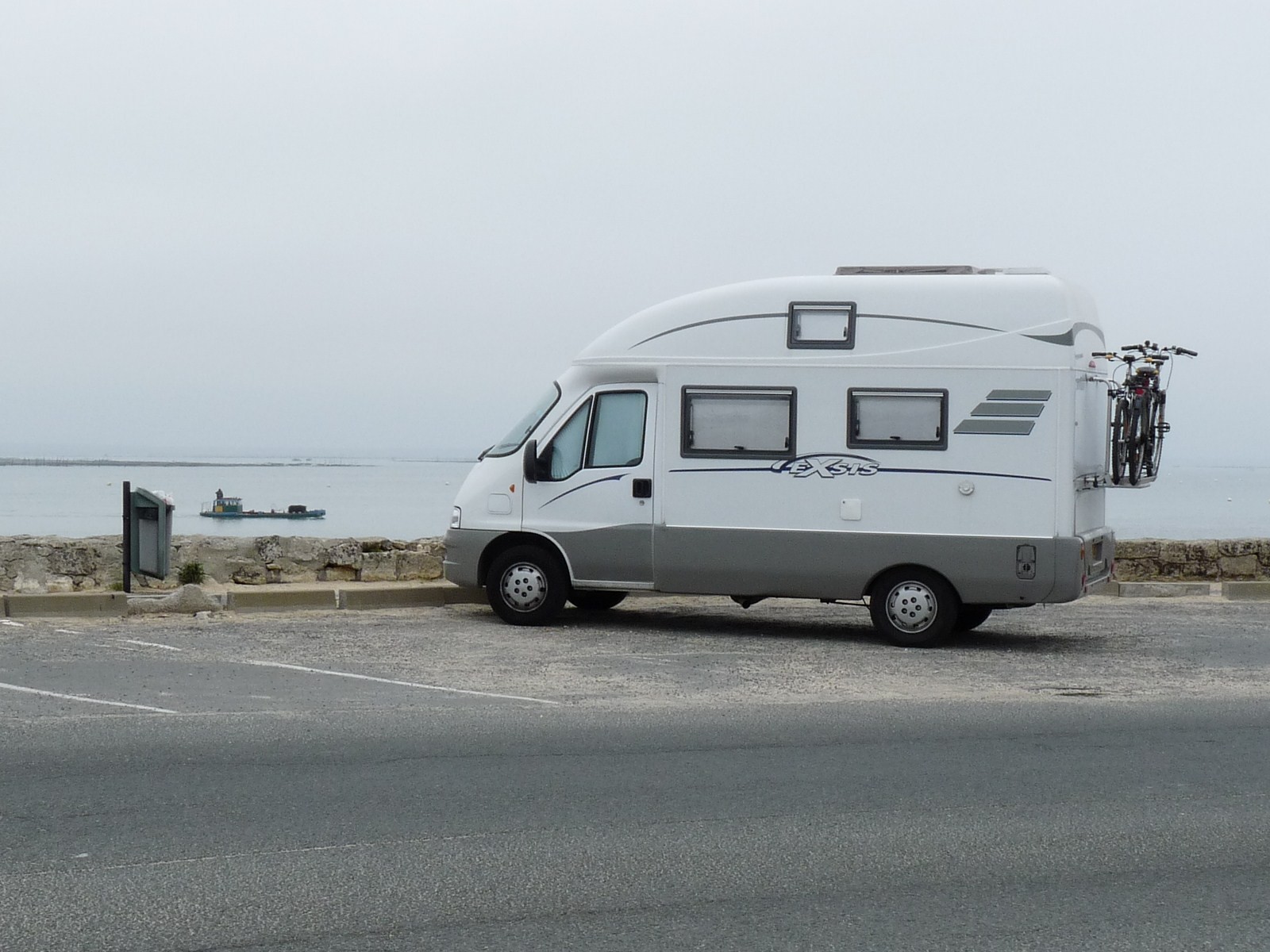 Hymer Exsis du 27 mai 2005 au 24 octobre 2009